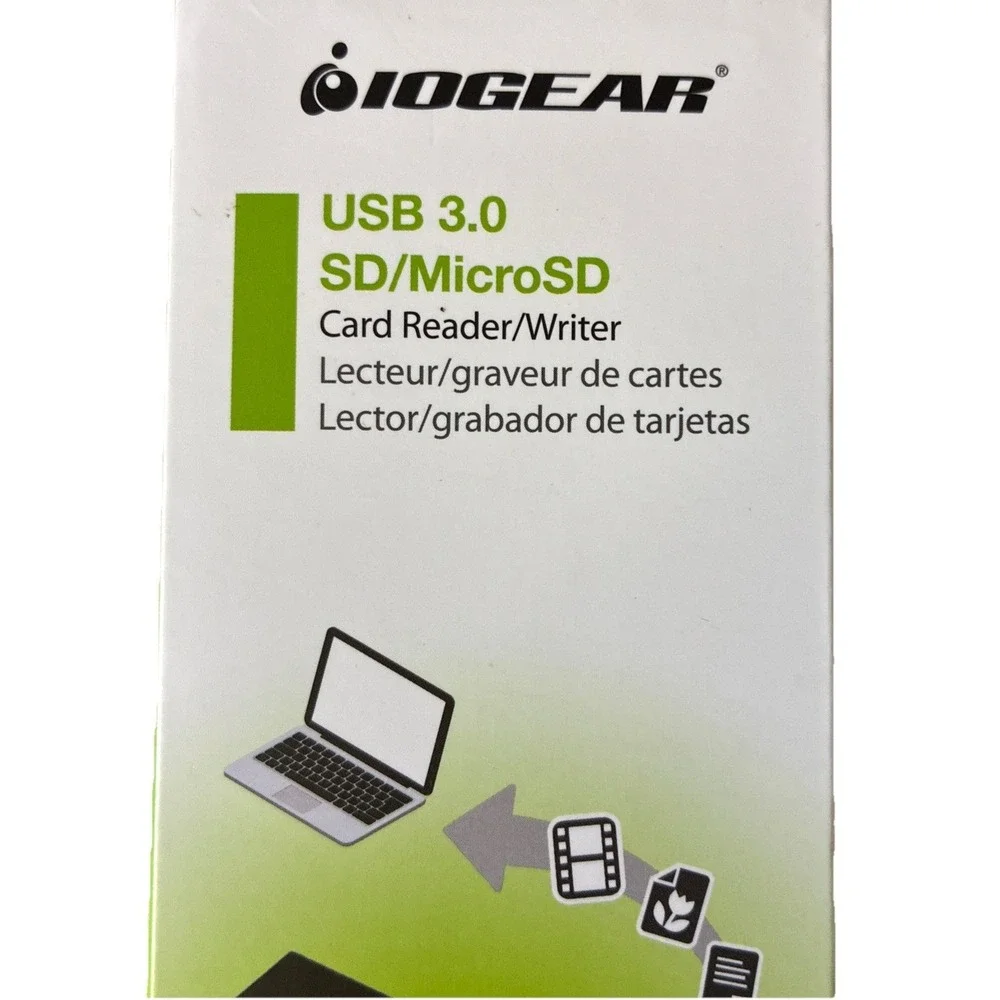 IOGEAR SuperSpeed USB 3.0 SD/Micro SD Card Reader Writer GFR304SD 5Gbps Data New